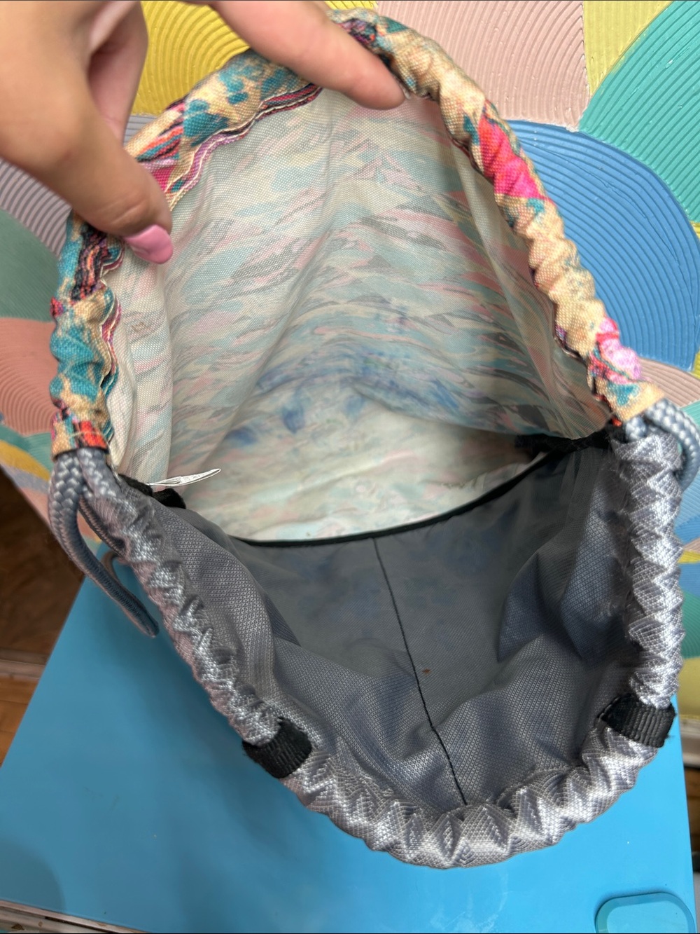 Silver Drawstring Backpack with Accent Print - Picture 7 of 12